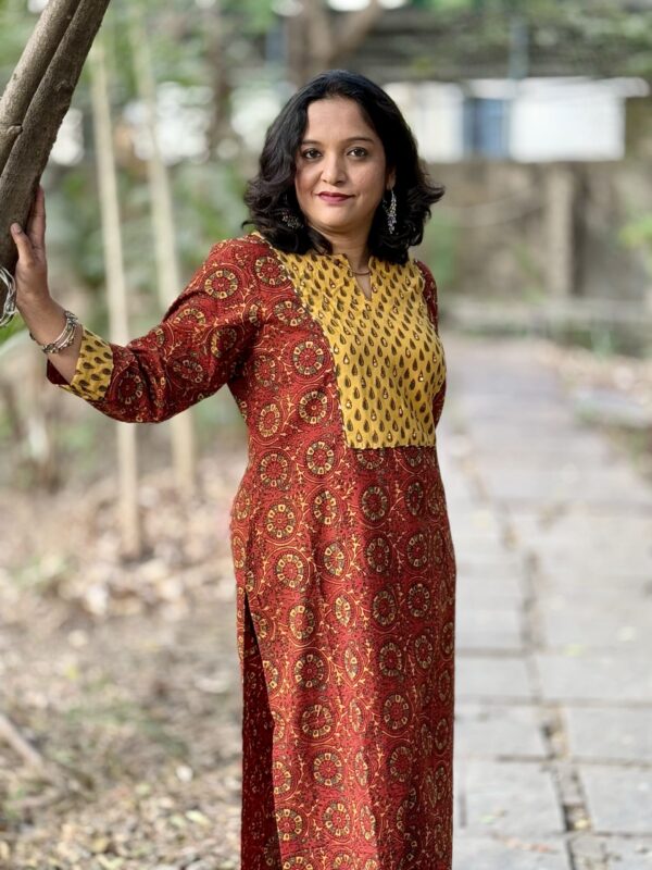 Scarlet Orbit Kurti